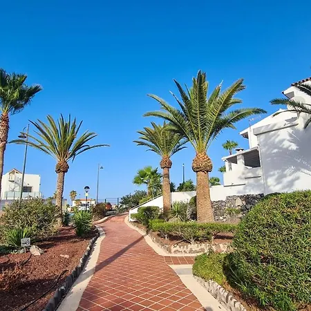 Semesterbostad Amarilla Golf Suite *